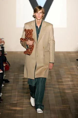 Look 11